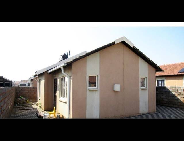 2 BEDROOM HOUSE FOR SALE IN WINDMILL PARK